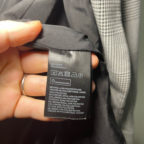 H&M Women’s Double Breasted Woven Fitted Lined Blazer in size 6 - Picture 7 of 8